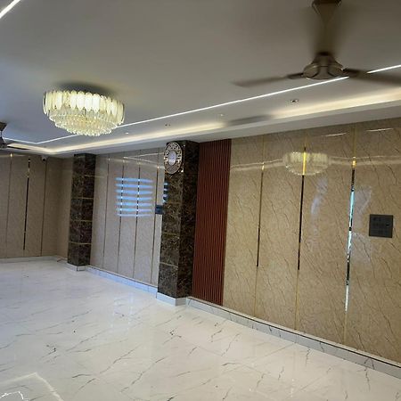 Hotel Kritika Greater Noida Luaran gambar